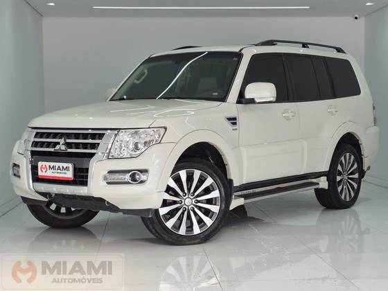 MITSUBISHI PAJERO FULL 3.2 HPE 4X4 16V TURBO INTERCOOLER DIESEL 4P AUTOMÁTICO